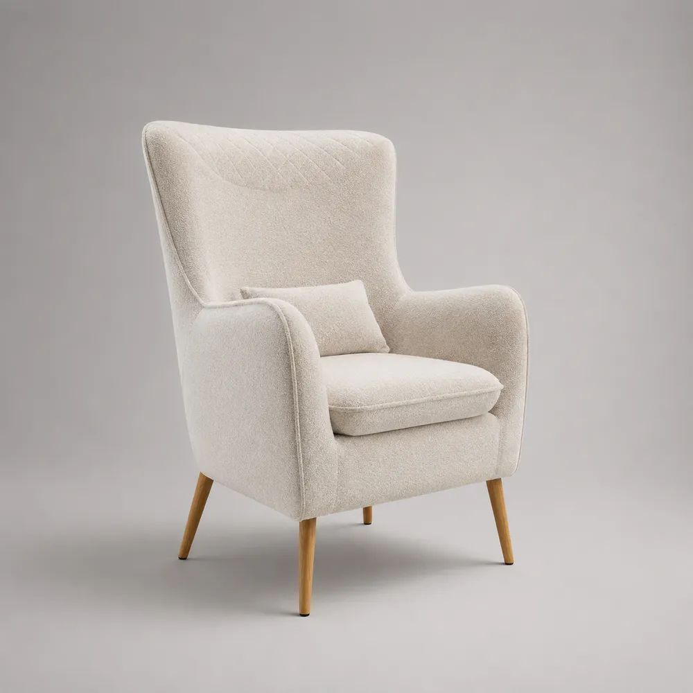 Poltrona bergère in tessuto bouclé avorio con schienale alto, cuscino lombare e gambe in legno, 76 x 82 x 105 cm