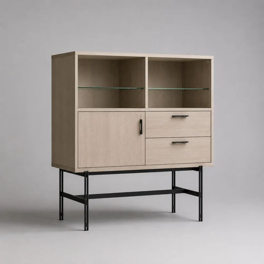 Credenza alta in legno, vetro e acciaio con 2 vani a giorno, 1 anta e 2 cassetti, rovere chiaro/nero/trasparente, 110 x 40 x 140 cm